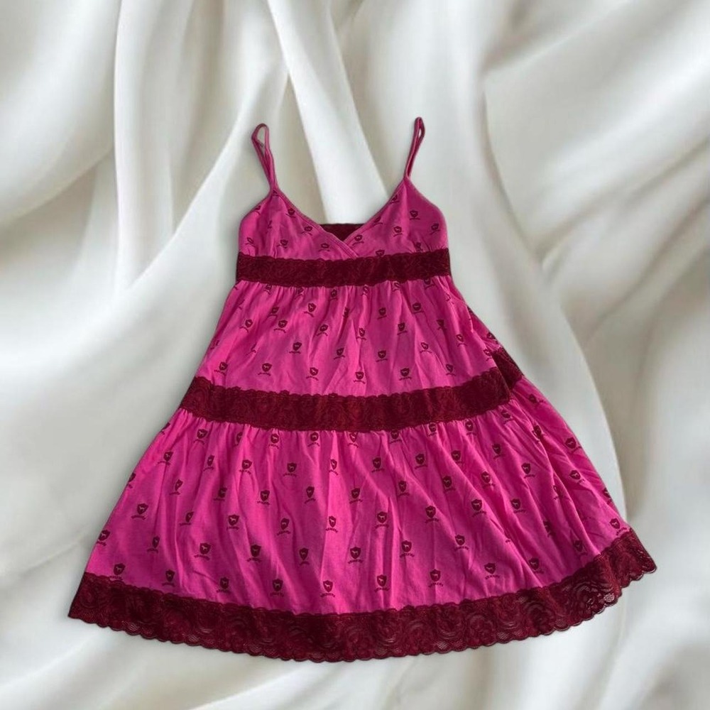 Victoria's Secret PINK 2008 pink red lace puppy graphic logo babydoll dress Y2K